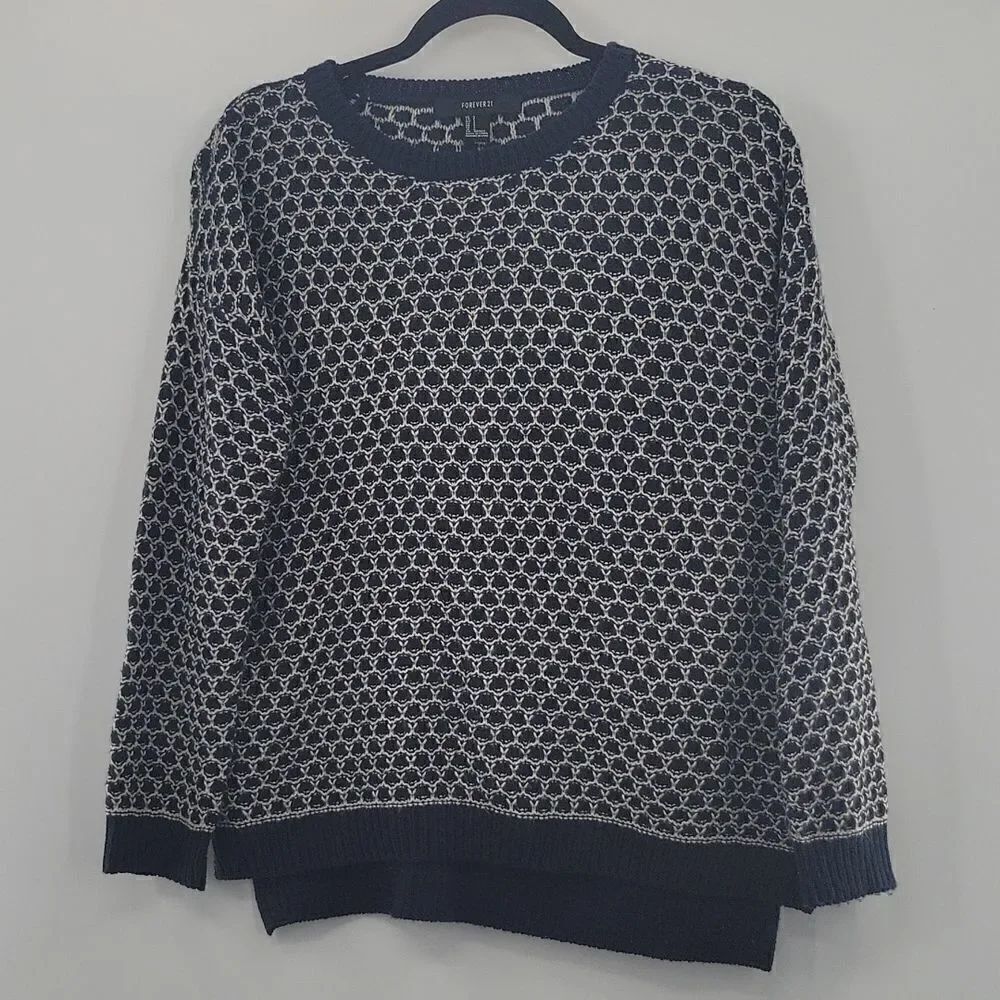 3 For $20 Forever21 Blue/White Circle chain Sweater size S